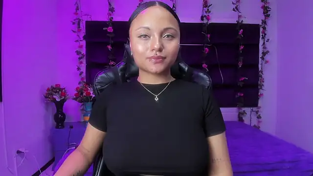 sweelanna   online show from 04/11/26, 01:46