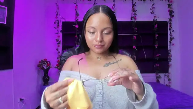 sweelanna   online show from 04/09/26, 01:29