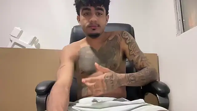 dominic brandd23 online show from 12/23/25, 06:56