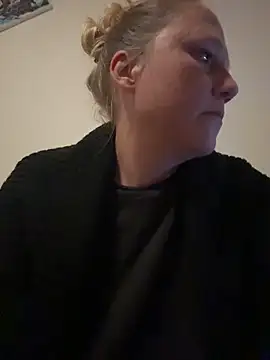 MoniqueLaFee online show from 04/09/26, 10:05