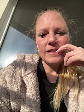 MoniqueLaFee online show from 02/19/26, 02:25