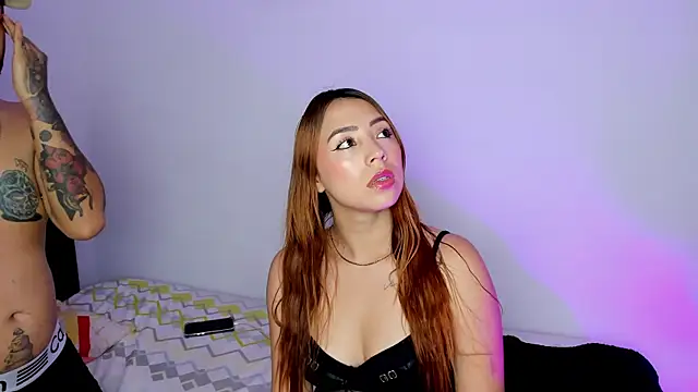 Chloe Johnson  online show from 06/17/26, 03:11
