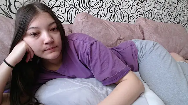 AlisaDevis online show from 12/20/25, 07:22