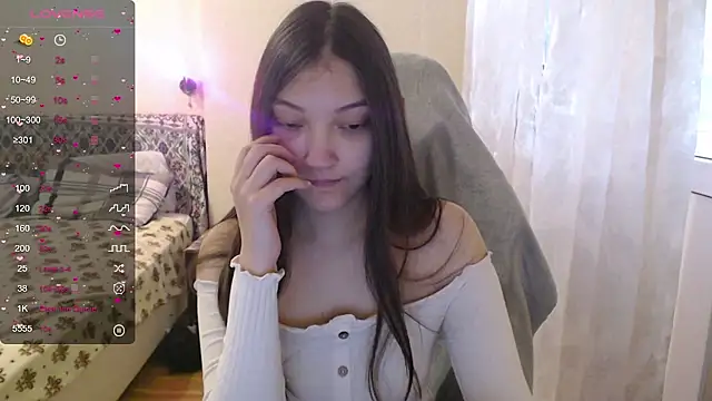 AlisaDevis online show from 11/05/25, 09:12