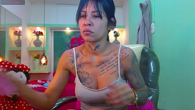 lorenapinto online show from 03/24/26, 01:44