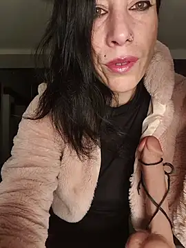 freyamoret online show from 04/01/26, 02:13