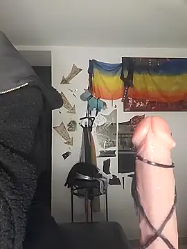 freyamoret online show from 10/01/25, 03:22