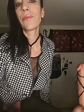 freyamoret online show from 05/03/26, 02:16