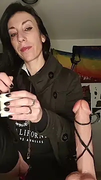 Snapshot of freyamoret chatting on 02/27/26, 03:51 freyamoret online show from 02/27/26, 03:51