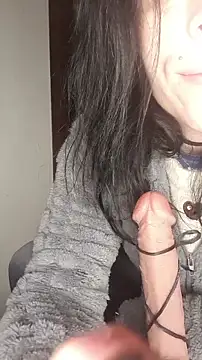 Snapshot of freyamoret chatting on 01/15/26, 05:00 freyamoret online show from 01/15/26, 05:00