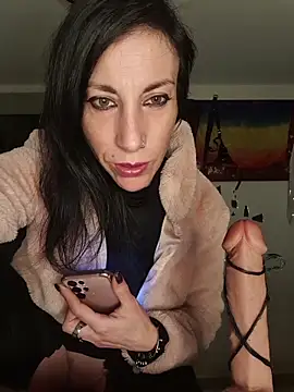 freyamoret online show from 04/10/26, 01:56