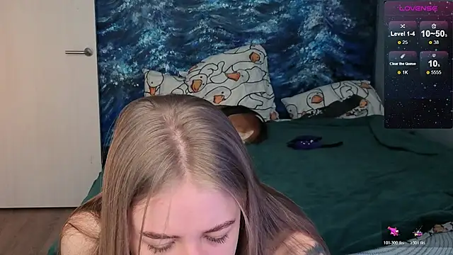 Snapshot of candy_maggie chatting on 02/03/26, 07:35 candy maggie online show from 02/03/26, 07:35