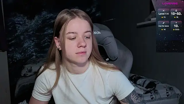 candy maggie online show from 12/17/25, 01:16