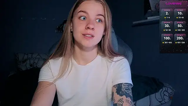 candy maggie online show from 10/28/25, 06:18