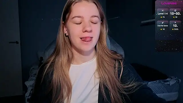 candy maggie online show from 11/06/25, 03:05