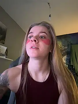 Snapshot of candy_maggie chatting on 01/10/26, 12:55 candy maggie online show from 01/10/26, 12:55