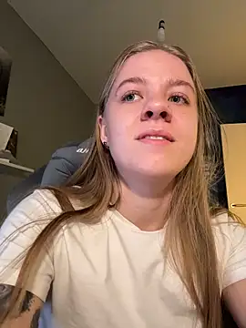 candy maggie online show from 11/24/25, 05:46