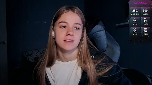 candy maggie online show from 10/30/25, 05:43