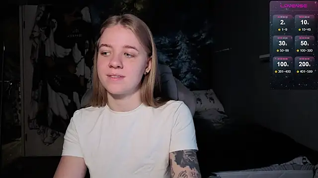 candy maggie online show from 12/13/25, 08:04