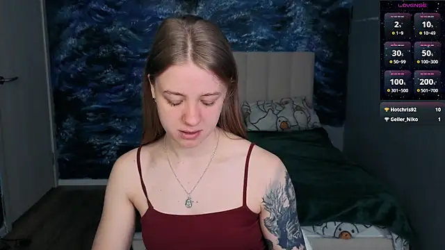 candy maggie online show from 04/22/26, 08:54