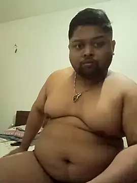 Snapshot of julywwrt chatting on 12/19/24, 01:40 julywwrt online show from 12/19/24, 01:40