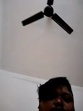 Snapshot of julywwrt chatting on 10/11/25, 09:43 julywwrt online show from 10/11/25, 09:43