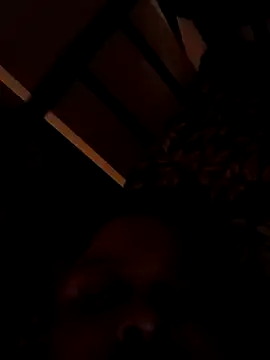 Snapshot of julywwrt chatting on 12/19/24, 10:00 julywwrt online show from 12/19/24, 10:00