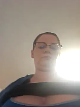 KristenVega online show from 11/20/25, 08:59