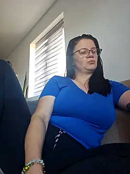 KristenVega online show from 11/02/25, 06:51