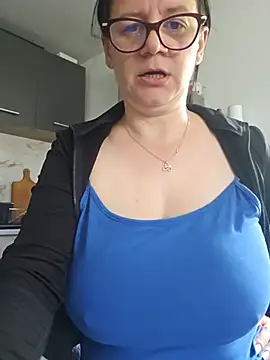 KristenVega online show from 05/19/26, 08:10