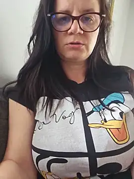 Snapshot of KristenVega chatting on 06/13/26, 11:52 KristenVega online show from 06/13/26, 11:52