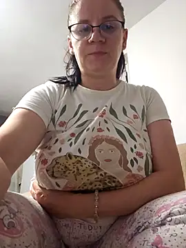 KristenVega online show from 11/03/25, 08:56