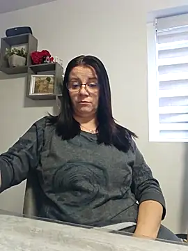 KristenVega online show from 11/19/25, 07:08