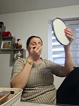 KristenVega online show from 11/28/25, 12:38