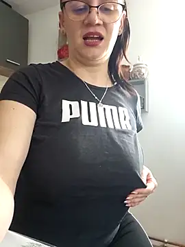 KristenVega online show from 12/15/25, 10:21