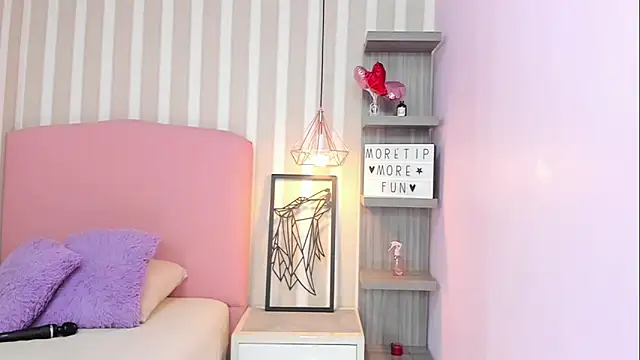 Snapshot of AMELIETARSON chatting on 03/08/25, 07:20 AMELIETARSON online show from 03/08/25, 07:20