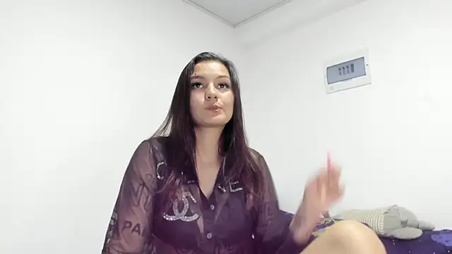 Snapshot of Mayte_sexy chatting on 03/11/25, 12:11 Mayte sexy online show from 03/11/25, 12:11