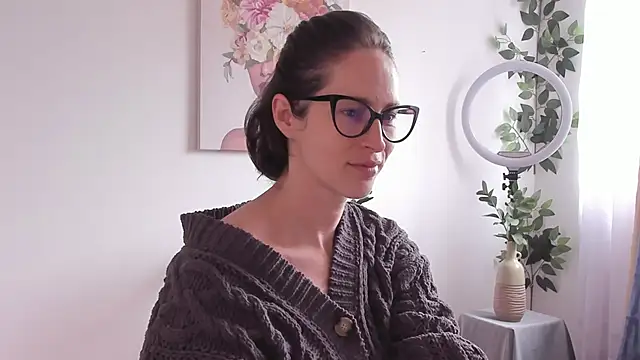 cuddlingbunny online show from 03/30/26, 03:35