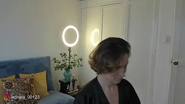 cuddlingbunny online show from 01/12/26, 08:04