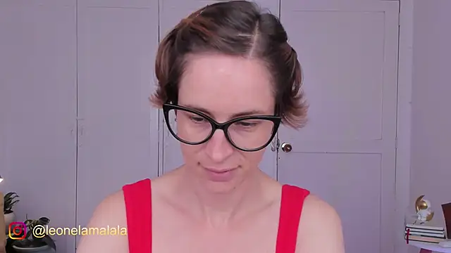 cuddlingbunny online show from 10/14/25, 05:46