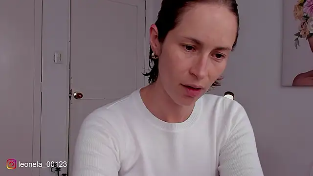 cuddlingbunny online show from 02/14/26, 06:52