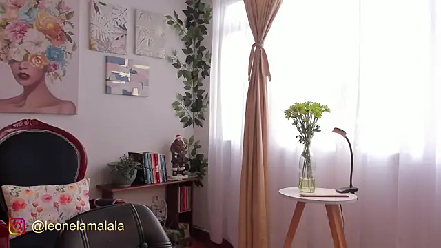 cuddlingbunny online show from 11/14/25, 03:26