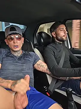 Snapshot of _Tomy08calderon chatting on 11/17/25, 08:02 Tomy08calderon online show from 11/17/25, 08:02