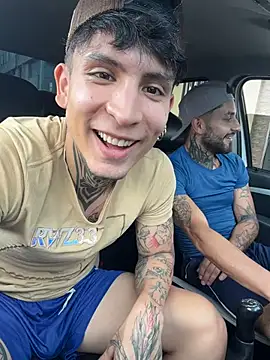 Snapshot of _Tomy08calderon chatting on 11/19/25, 06:19 Tomy08calderon online show from 11/19/25, 06:19