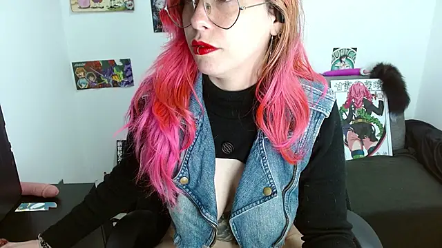 natasha laulau online show from 11/14/25, 12:47