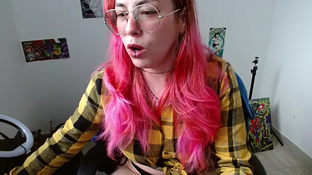 Snapshot of natasha_laulau chatting on 09/26/25, 09:54 natasha laulau online show from 09/26/25, 09:54