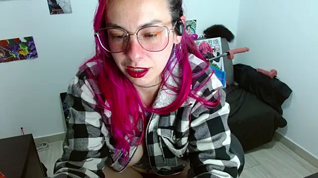 Snapshot of natasha_laulau chatting on 04/21/26, 01:42 natasha laulau online show from 04/21/26, 01:42