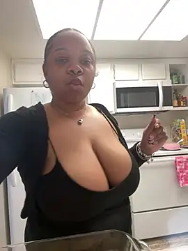 Snapshot of prettygirlxo chatting on 02/25/25, 12:14 prettygirlxo online show from 02/25/25, 12:14