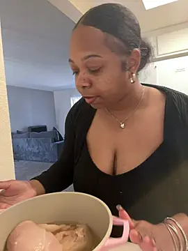 Snapshot of prettygirlxo chatting on 02/24/25, 09:09 prettygirlxo online show from 02/24/25, 09:09