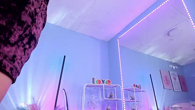 Snapshot of MaveParks_ chatting on 10/01/25, 11:36 MaveParks online show from 10/01/25, 11:36